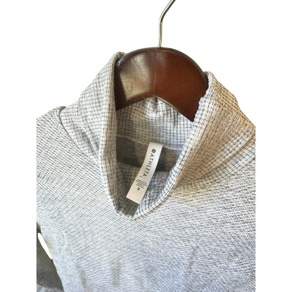 ATHLETA Flurry Blizzard Shine Turtleneck Size Small EUC $89 MSRP Grey Heather - Picture 3 of 8